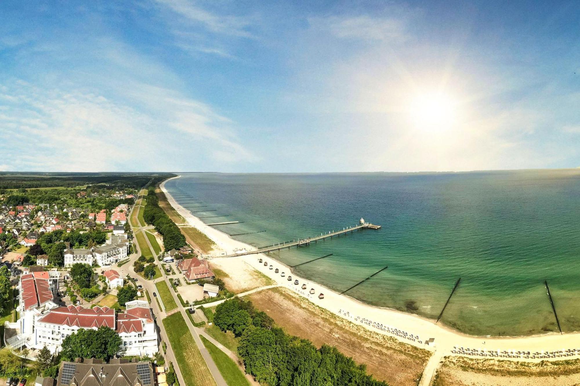 Leuchtturm An Der Seebruecke Zingst Kültér fotó